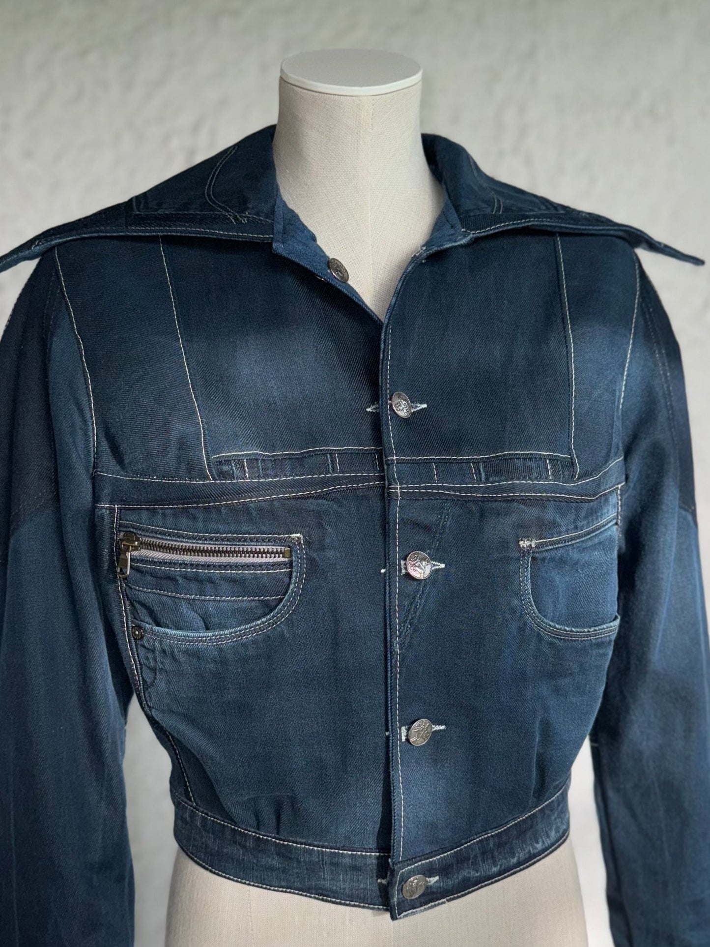 dark blue reversible cropped denim jacket by KIOKU Studio close up