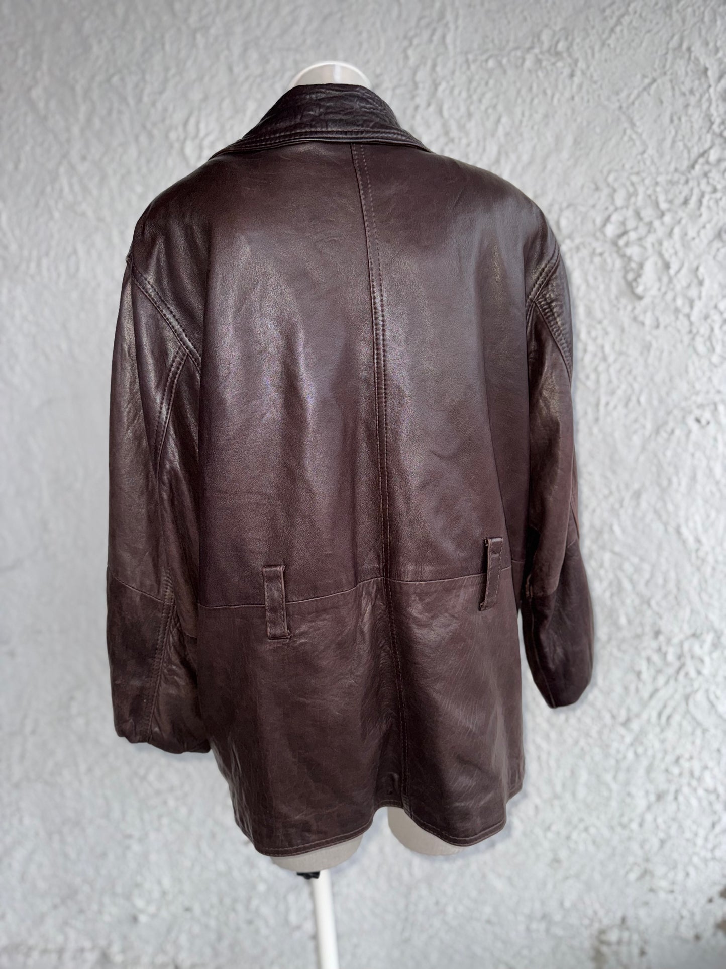 1970s vintage brown leather jacket • clan