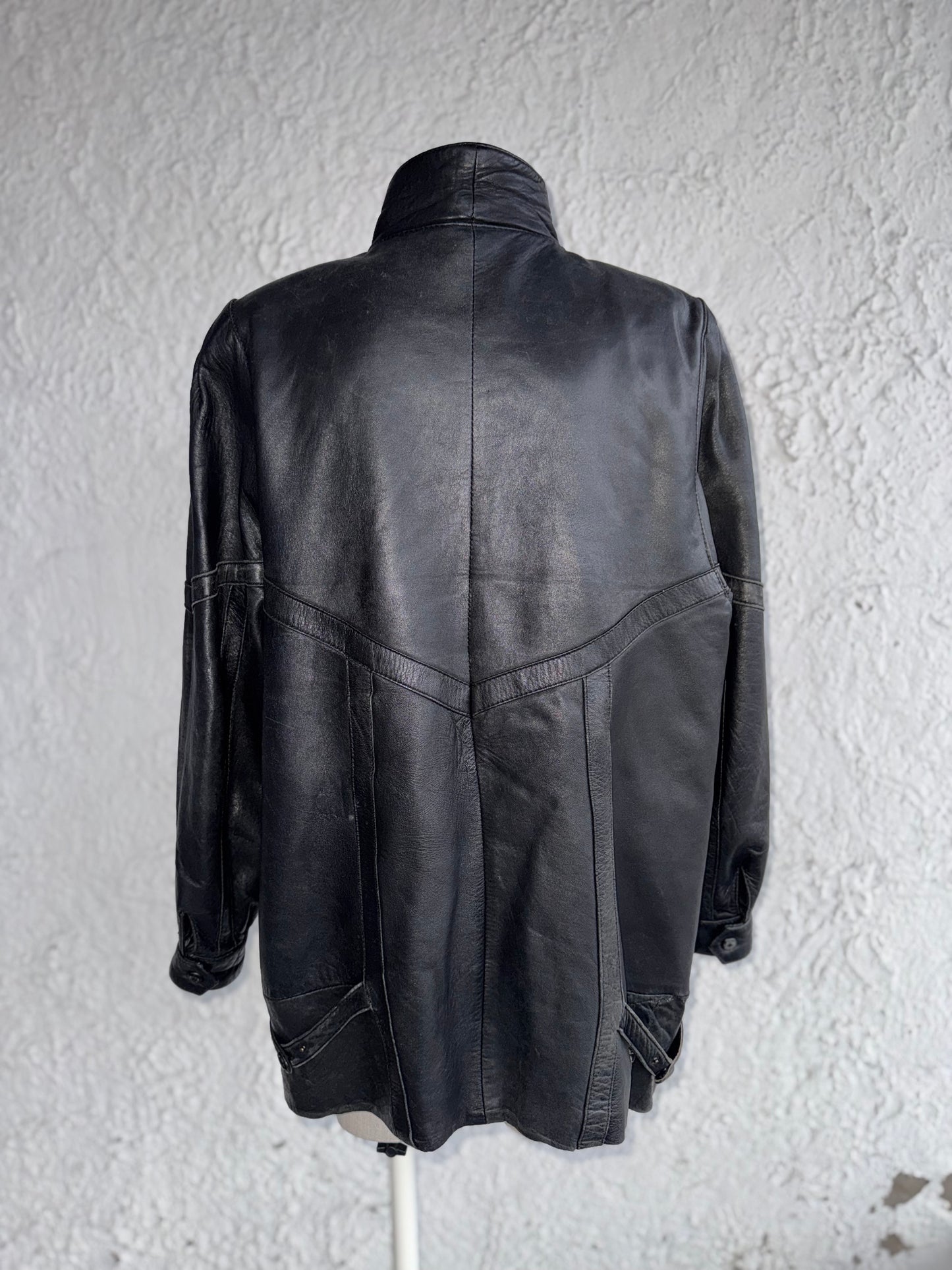 1980s vintage black leather jacket • clover